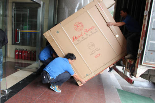 雷山钢琴贵重工艺品无忧运